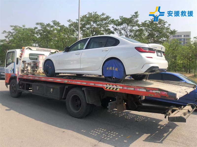 商品車拖運(yùn)